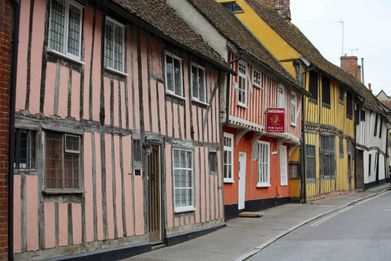 4 Ropers Court, Lavenham